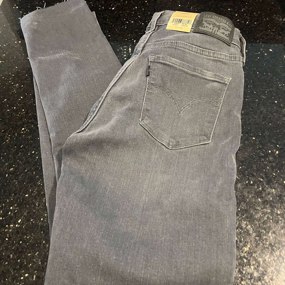 Levi's 311 Shaping Skinny Jeans NWT